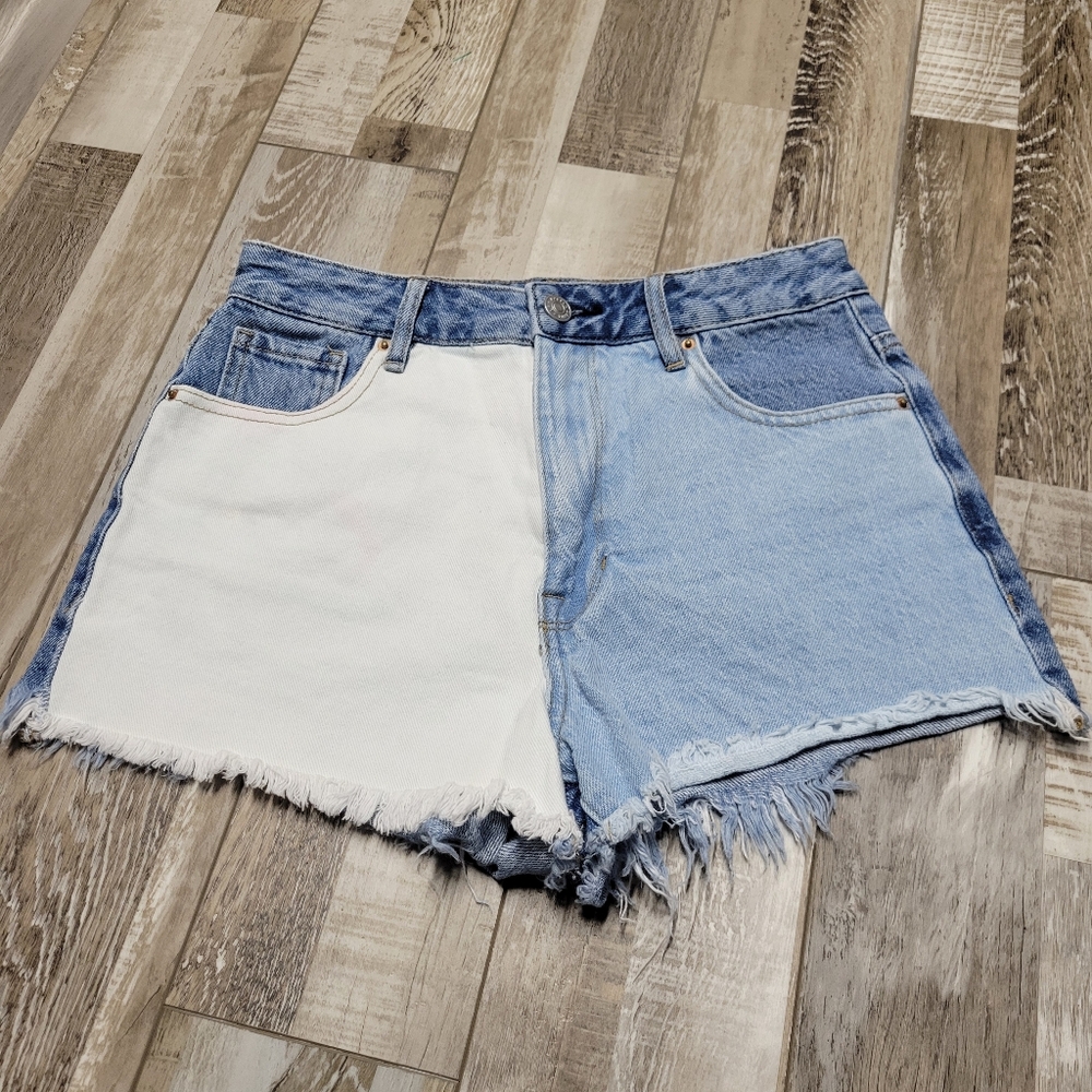 26 Pacsun Split Tone High Rise Festival Denim Shorts